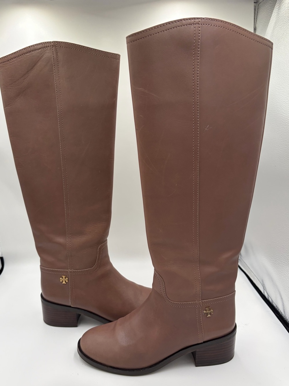 Tory Burch Fulton Leather Riding Boots Gold Logo Women's Knee-High Boots size 8